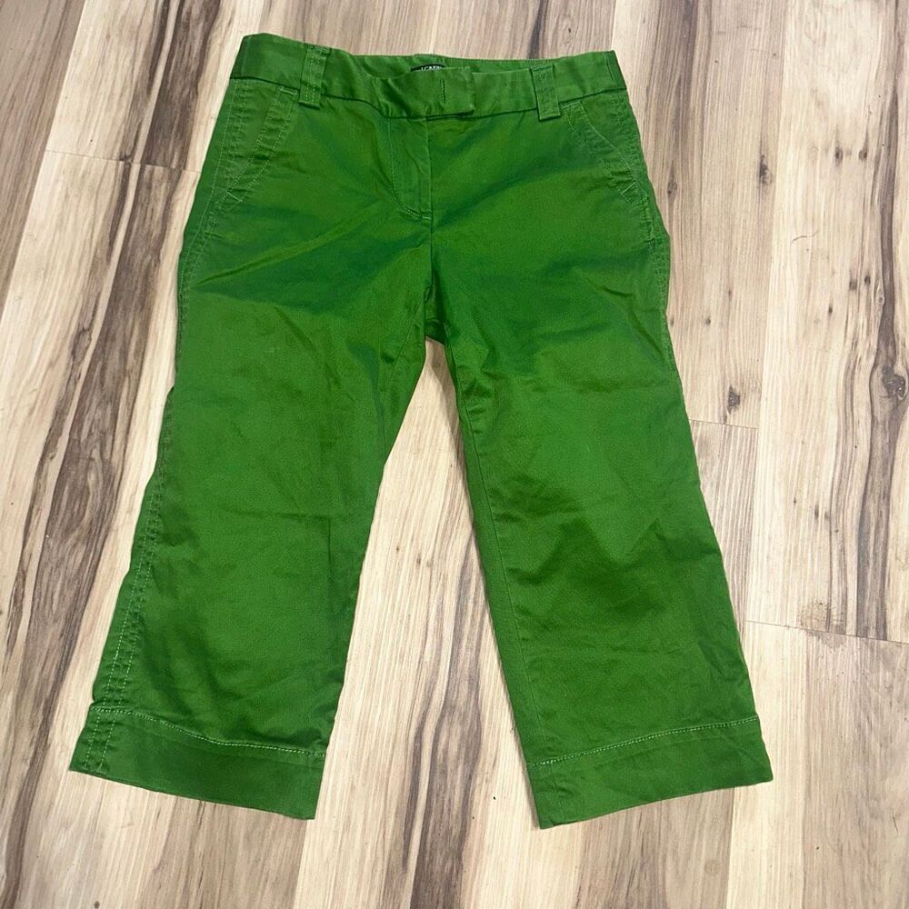 J Crew favorite fit green straight leg size 2 cropped preppy pants